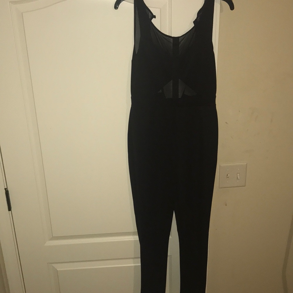 Another black one piece 😍